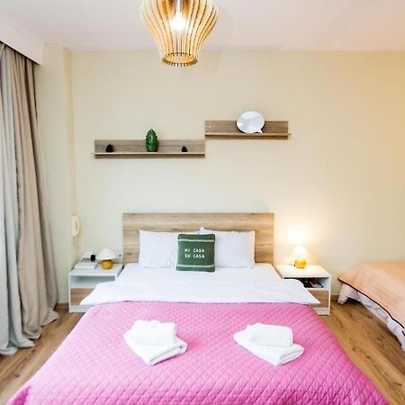 Central Apartment Downtown Tesalonika Bagian luar foto