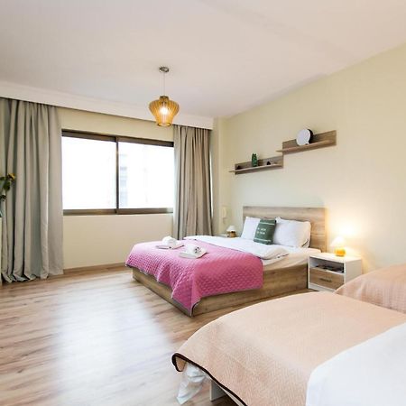 Central Apartment Downtown Tesalonika Bagian luar foto