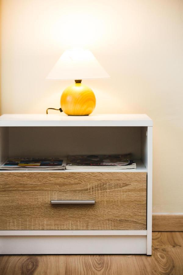 Central Apartment Downtown Tesalonika Bagian luar foto