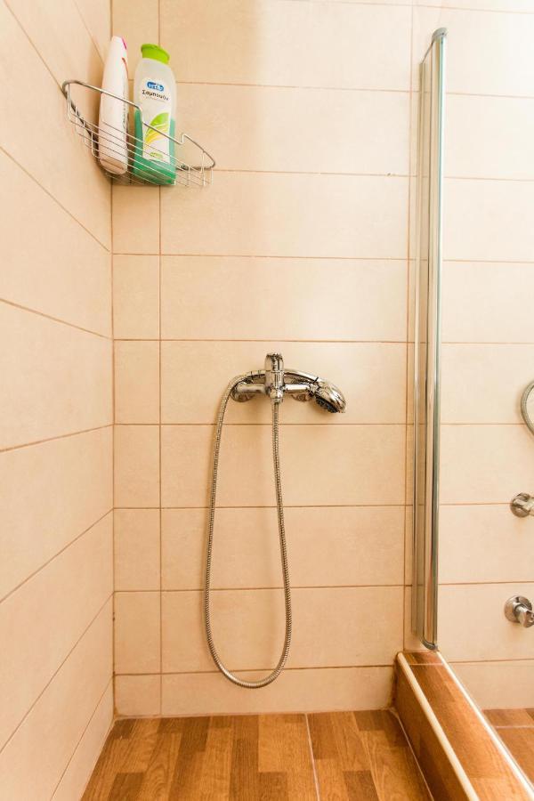 Central Apartment Downtown Tesalonika Bagian luar foto