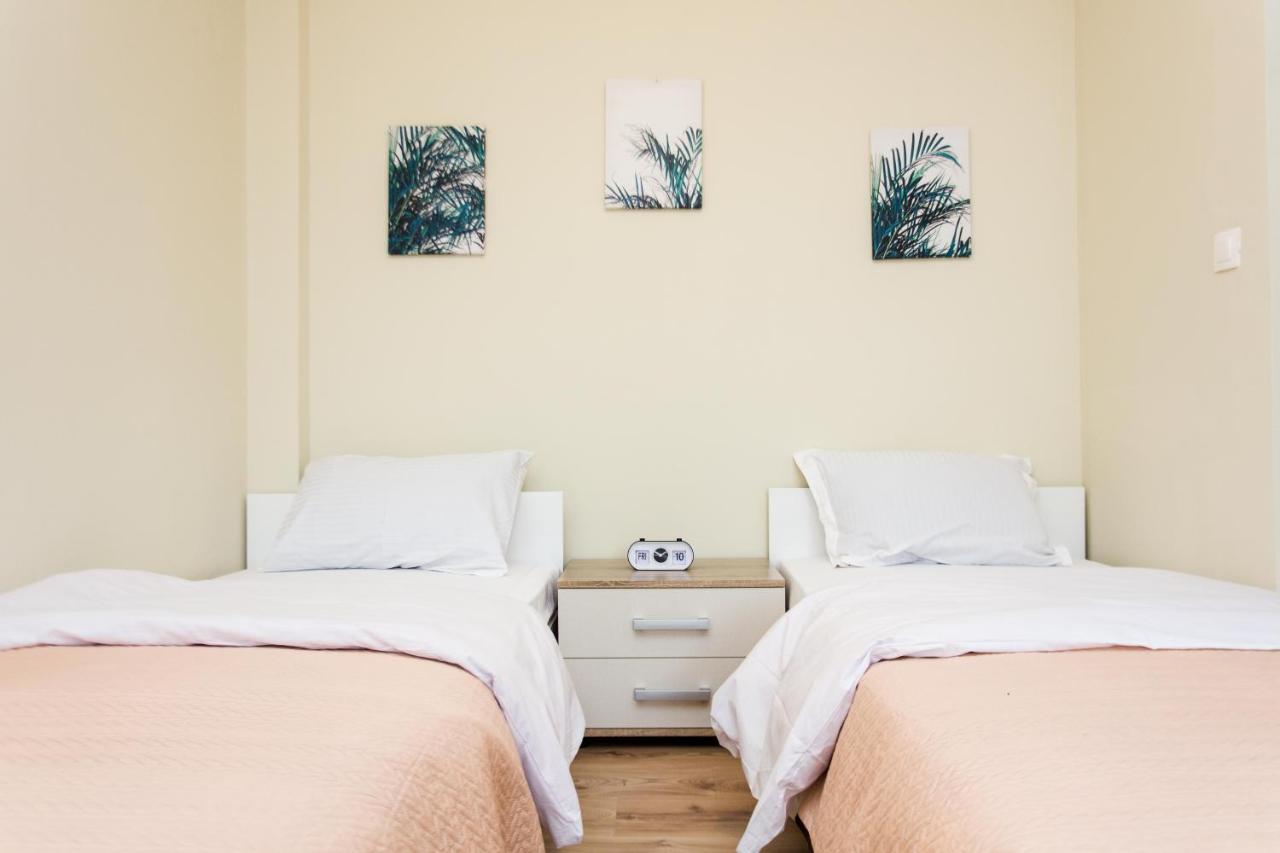 Central Apartment Downtown Tesalonika Bagian luar foto